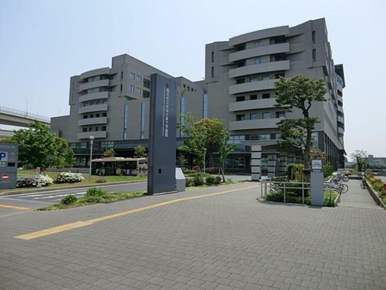 病院 横浜市立みなと赤十字病院（病床数は634床。救命救急センター、母子周産期医療センター、災害医療など多機能な中核病院として機能。）