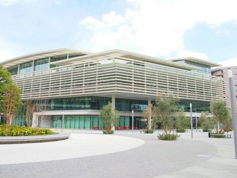 図書館 明治大学図書館和泉図書館