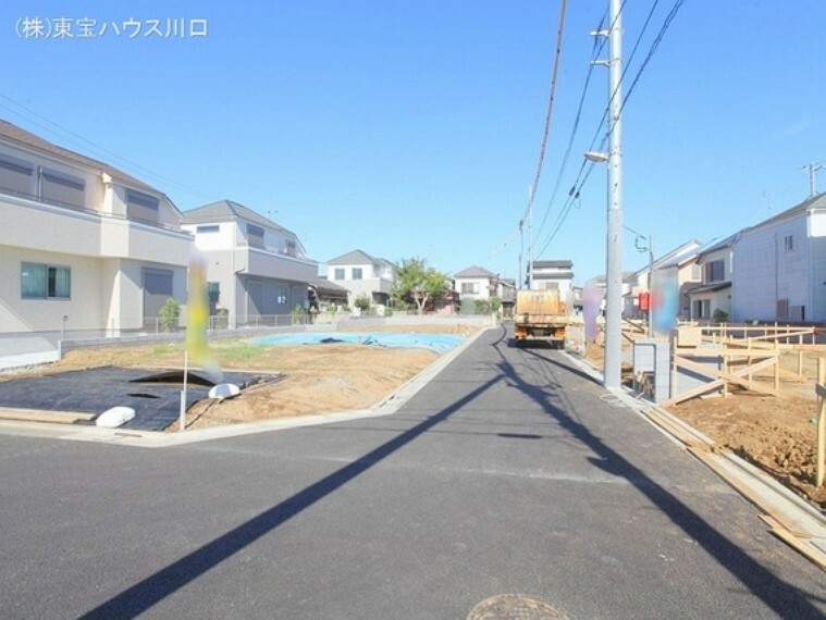 現況写真 前面道路含む現地