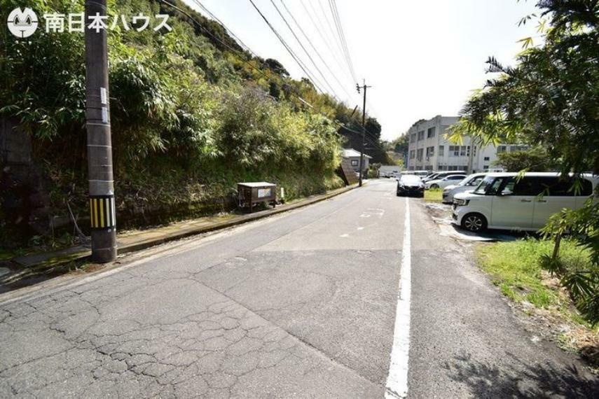 現況写真 前面道路含む現地写真