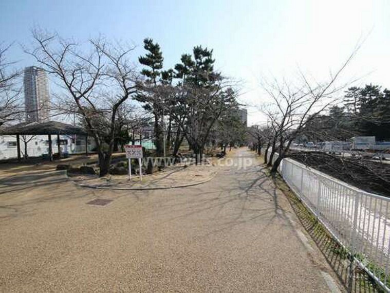 公園 石屋川公園の外観