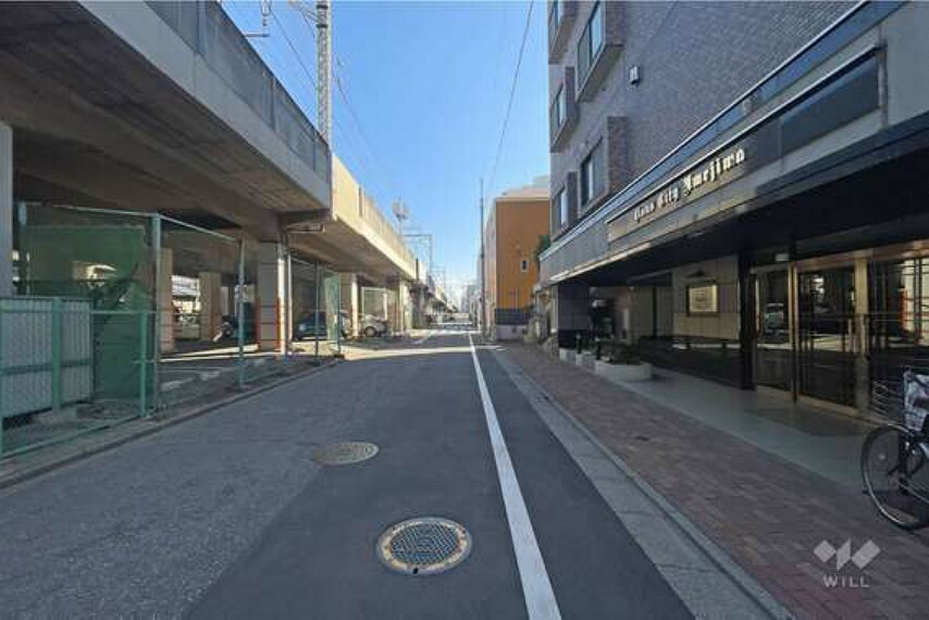 現況写真 敷地北東側の前面道路（北西側から）