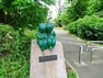公園 菊名町公園 菊名記念病院前の公園。 木陰があり過ごしやすいです。遊具は、ブランコ・うんてい・鉄棒があります。