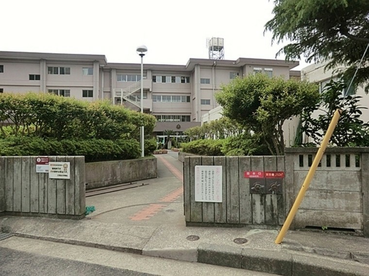 小学校 横須賀市立小原台小学校