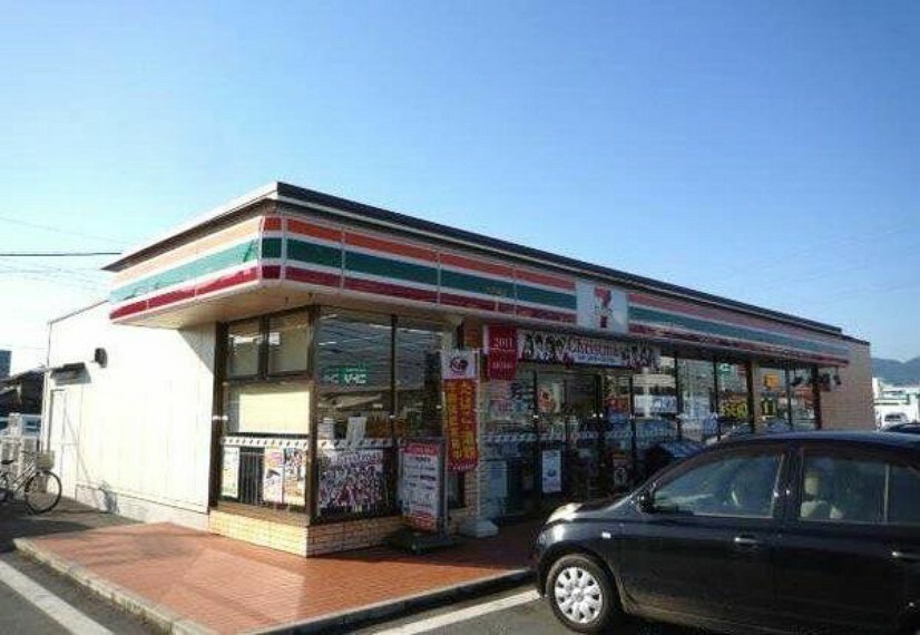 コンビニ セブンイレブン橿原忌部町店