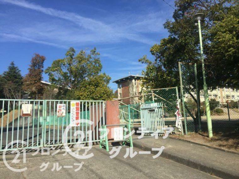 小学校 奈良市立平城西小学校 徒歩13分。