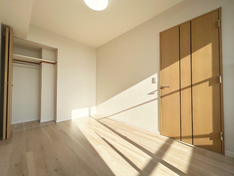 洋室 感性を育むプライベートルームはシンプルでスマートな空間。