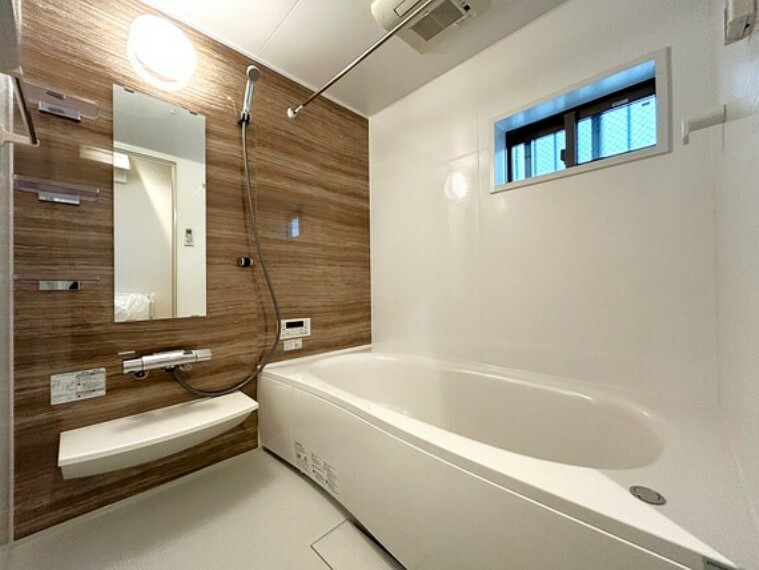 浴室 清潔感のある浴室。1日の疲れをゆっくりと癒してくれる空間です。