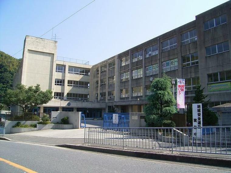 中学校 島本町立第2中学校