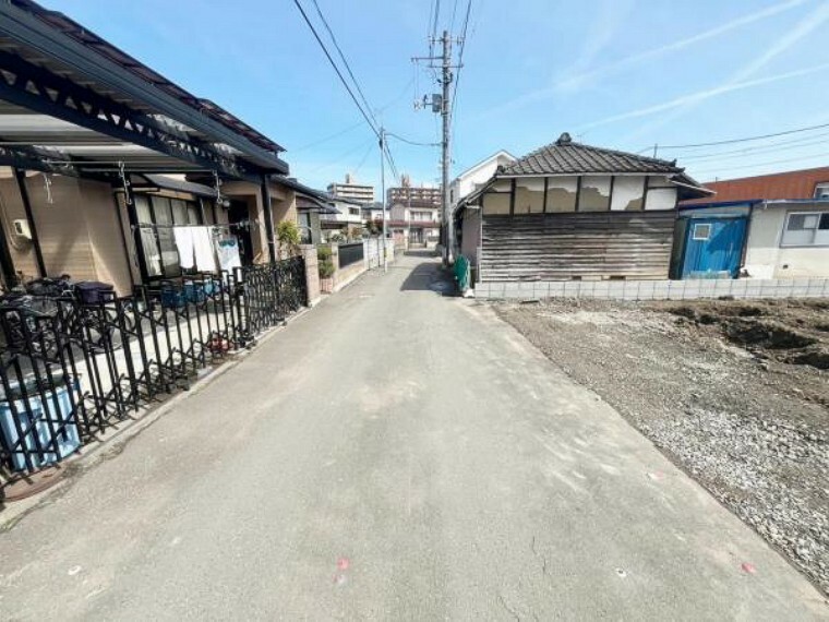 駐車場 （現地写真）完成に向けて建築がスタートします！