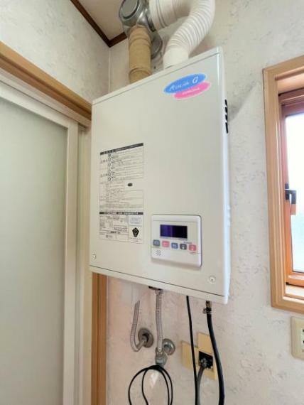 発電・温水設備 【リフォーム中】石油の給湯器は新品に交換します。