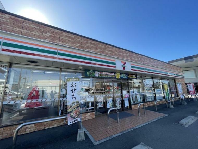 コンビニ セブンイレブン金沢直江店