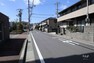 現況写真 物件の南側前面道路（東側から）阪急「小林駅」徒歩10分！セキスイハイム施工の注文住宅です！