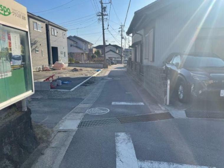 現況写真 前面道路です。