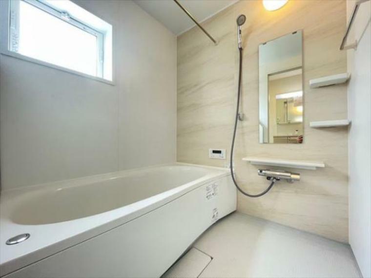浴室 1日の疲れを癒してくれる浴室は癒しの空間としてカスタマイズが可能です。