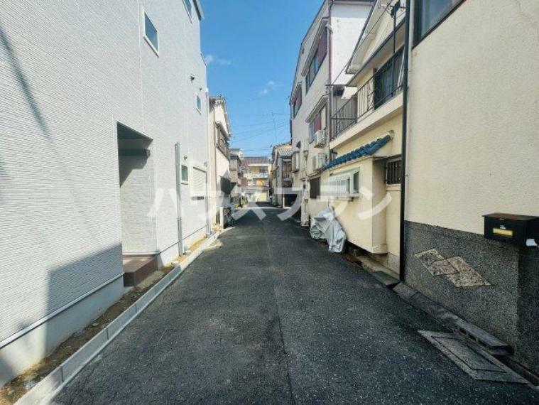 現況写真 南側は通路です（建築基準法の道路ではないです）