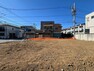 現況写真 年月を経るごとに成熟していく、四季折々の街並み。住民どうしで大切に守り育ててきたわが街で、日々の暮らしを続けることで、街は、そこに住まう全ての人々や次世代の子どもたちにとってのふるさととなります。