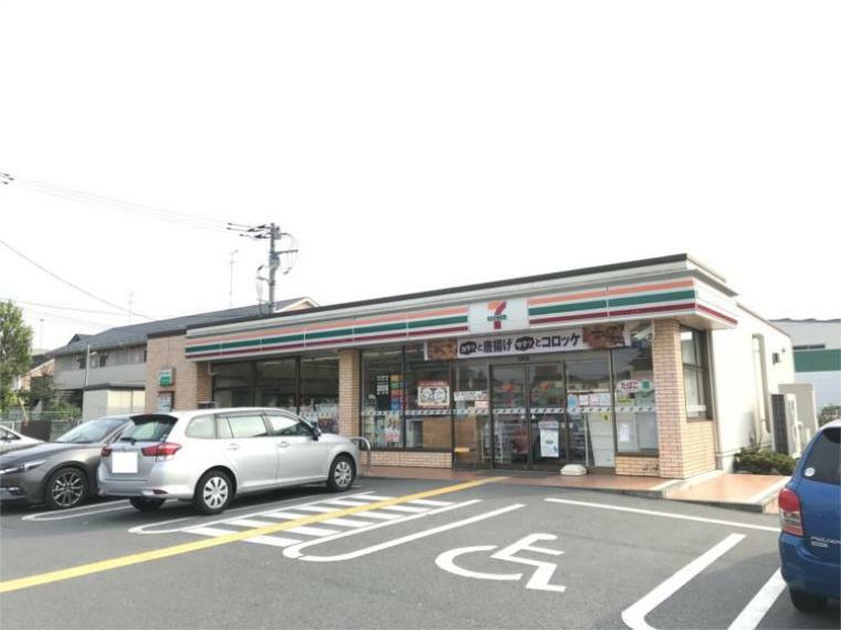 コンビニ セブンイレブン 鴻巣氷川町店