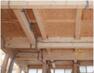 構造・工法・仕様 1階と2階の床に「剛床工法」を選びました。これは構造用面材を梁に直接留めつける工法で、床をひとつの面として家全体を一体化することにより、横からの力にも非常に強い構造となります。