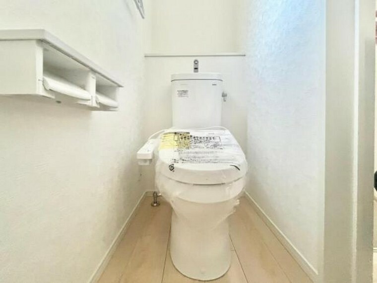 トイレは2ヶ所に設置しているため、来客時にも気兼ねなく使えます！