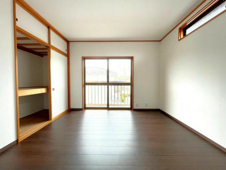 各部屋を最大限に広く使って頂ける様に全居室収納スペース付き！