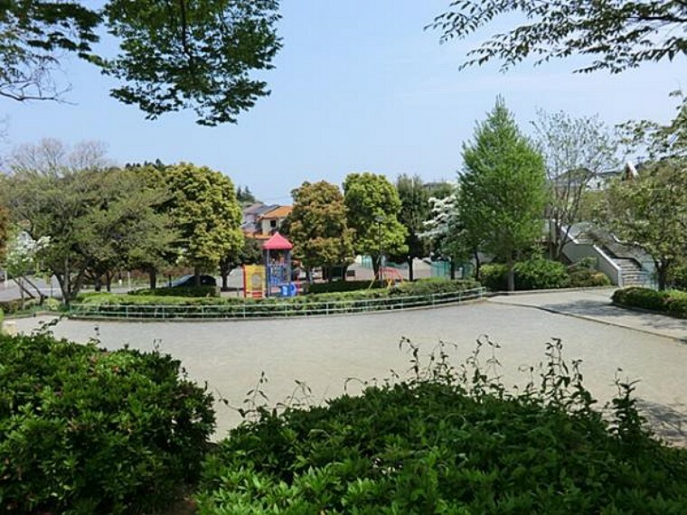 公園 弥生台駅前公園