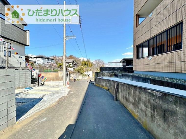 現況写真 前面道路は車通り少ないので安心です 彡