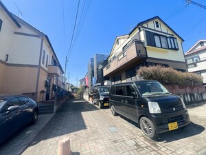 八王子市小比企町