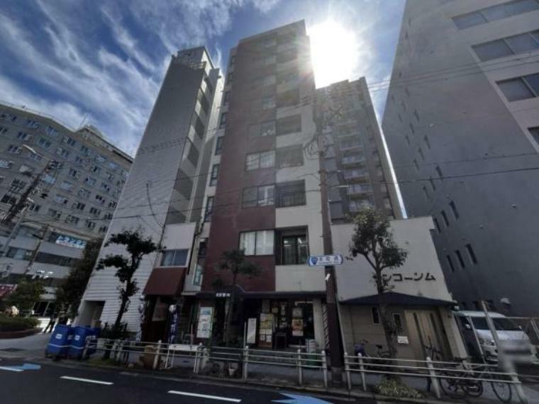 大阪メトロ千日前線「阿波座」駅徒歩2分に立地のマンションです！