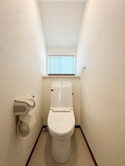 トイレ トイレが2ヶ所あると、朝の忙しい時間帯の順番待ちがなくなりますね。