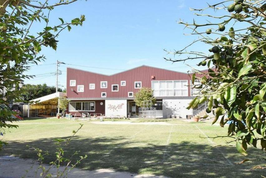 幼稚園・保育園 宮久保幼稚園 徒歩13分。