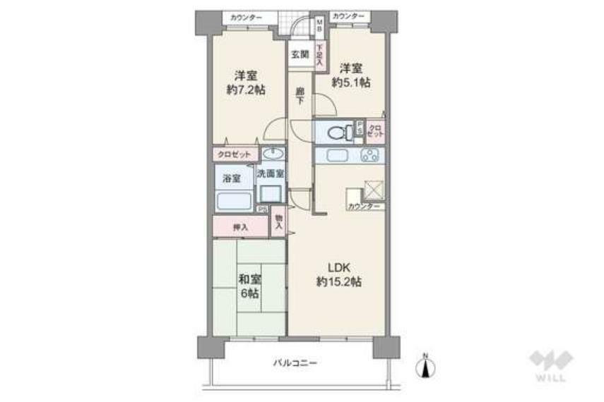 間取りは専有面積74.06平米の3LDK。LDK約15.2帖の縦長リビングのプラン。LDKと和室が続き間で繋げて利用することができます。キッチンは背面にカウンター付きの壁付けタイプ。