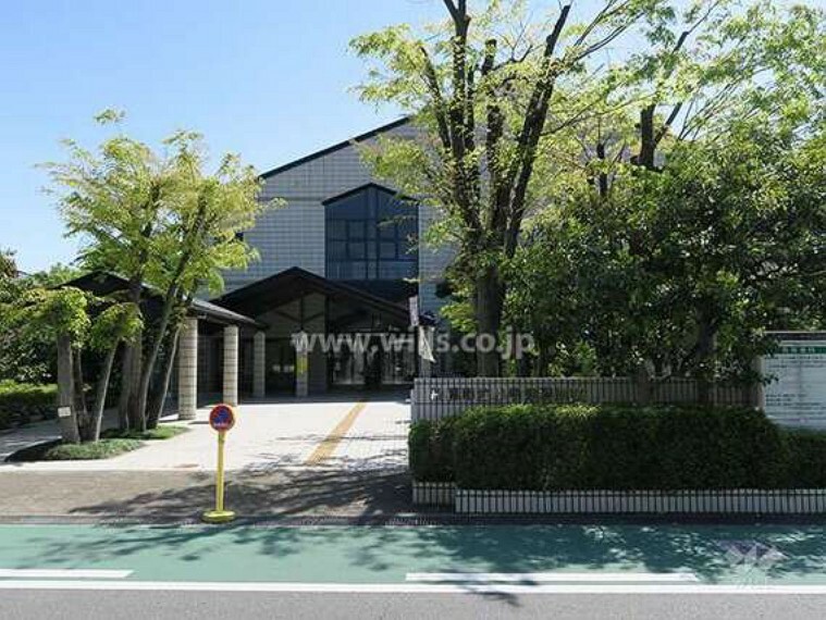 図書館 小寺池図書館の外観