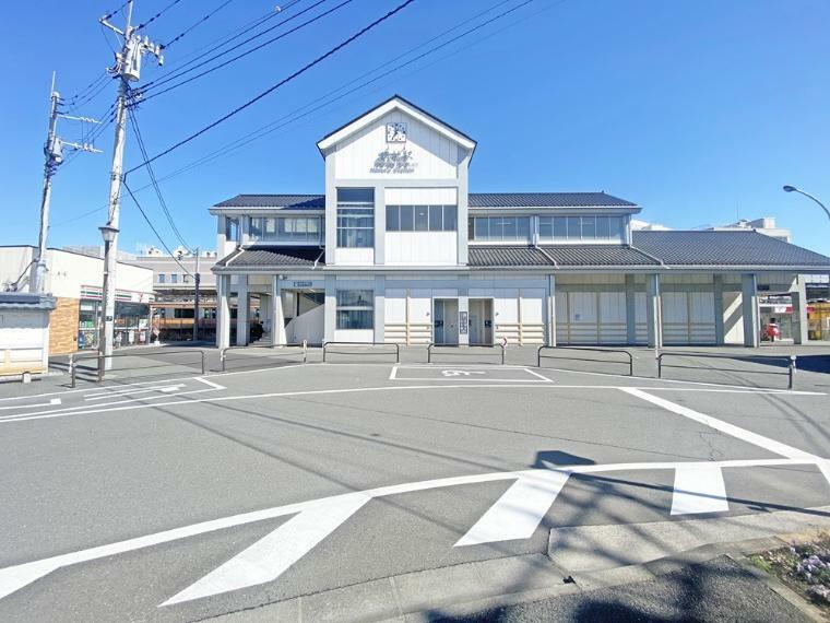 外観・現況 羽村駅　徒歩11分・暮らしに必要不可欠な施設が身の回りに点在しています。