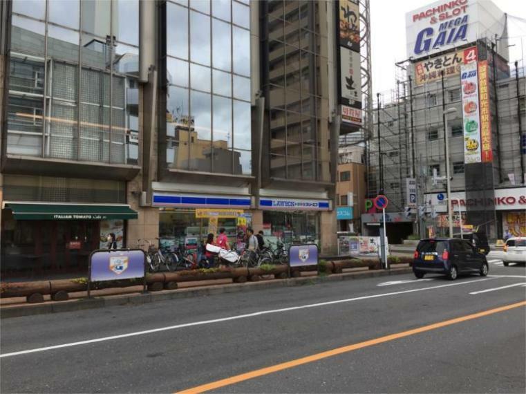 コンビニ ローソンスリーエフ和光市駅前店