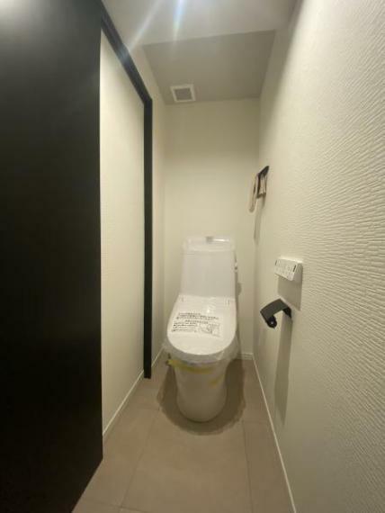 トイレ ■温水洗浄便座付きトイレでいつでも清潔＆快適