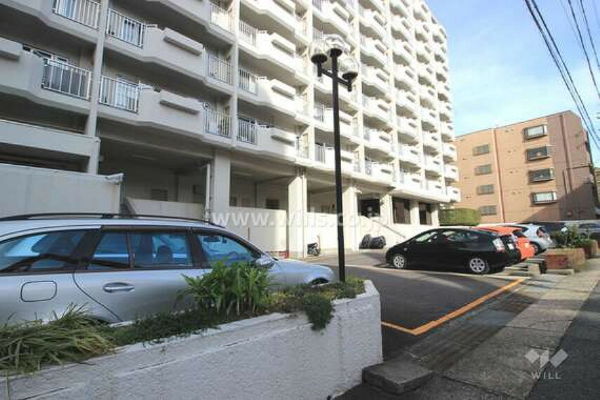 敷地内駐車場 敷地内駐車場（屋外平面式）