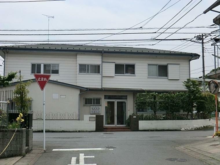 後藤小児科医院 駅からすぐ近く東急田園都市線「青葉台駅」から徒歩30秒のところにあります。