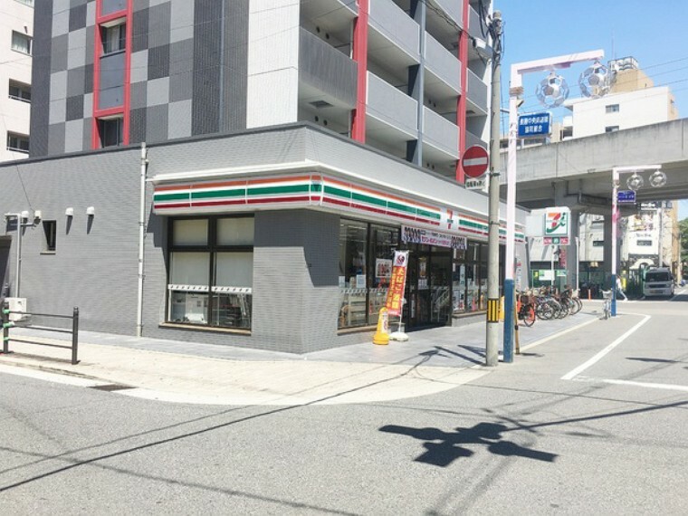 コンビニ セブンイレブンJR長居駅前店