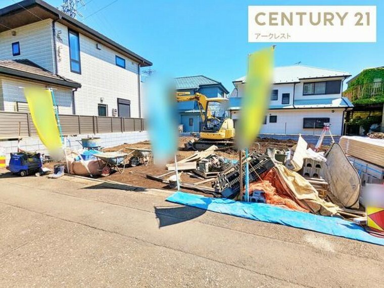 現況写真 閑静な住宅地で子育て家族にもおすすめ。毎日のお散歩も快適な緑に恵まれたエリアで、自然に包まれた穏やかな暮らしを実現するための、ゆとりある住環境が整っています。