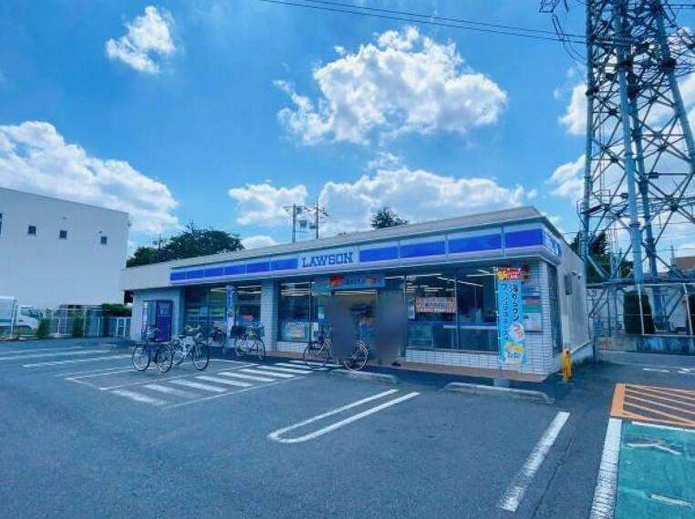 コンビニ ローソン東久留米滝山七丁目店 駐車場が広く、使い勝手が良いコンビニです！