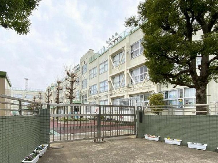 小学校 足立区立竹の塚小学校