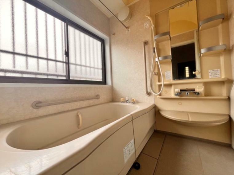 浴室 【浴室】フルオートバスとなております。一日の疲れをゆっくり取れる空間となっております！