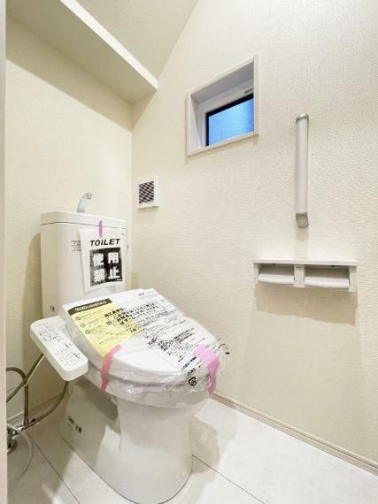 トイレ トイレは1階と2階それぞれに配置されていてとても便利です。