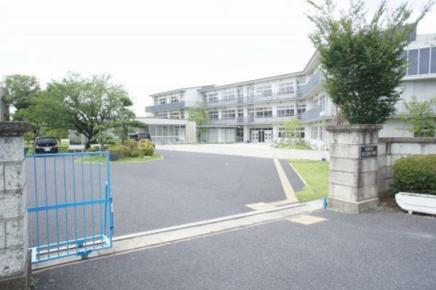 小学校 【小学校】北川辺東小学校まで213m