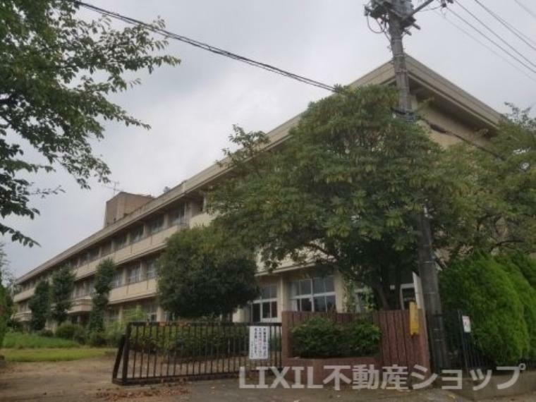 小学校 【小学校】高柳小学校まで467m