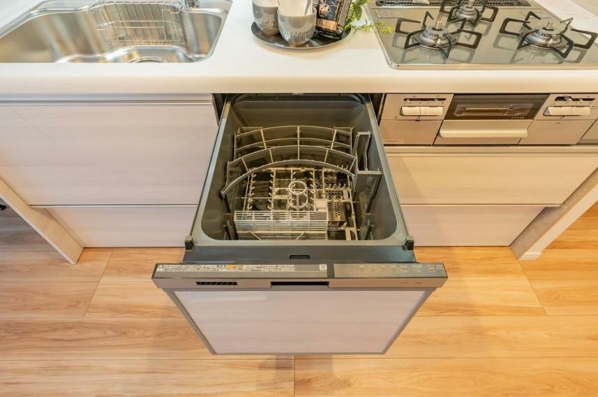 キッチン 家事時短に嬉しい食器洗い乾燥機！後片付けもラクラクです。