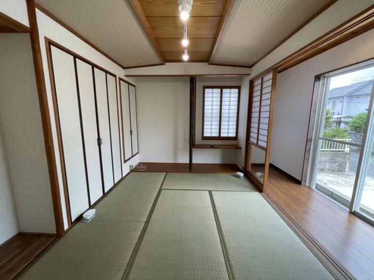 和室 畳の部屋があるだけで、気軽に寛げる安心感があります。
