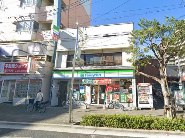 コンビニ ファミリーマート緑橋店