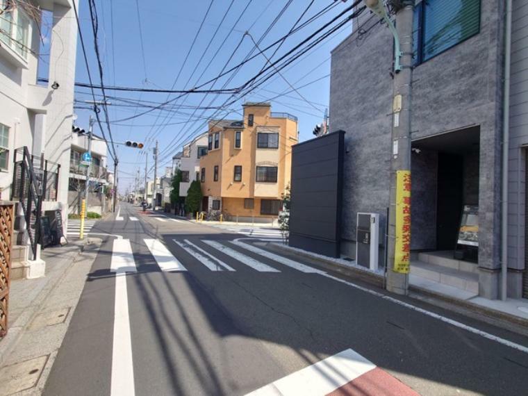 外観・現況 前面道路